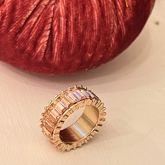 Pink stone ring - Picture 2 of 3